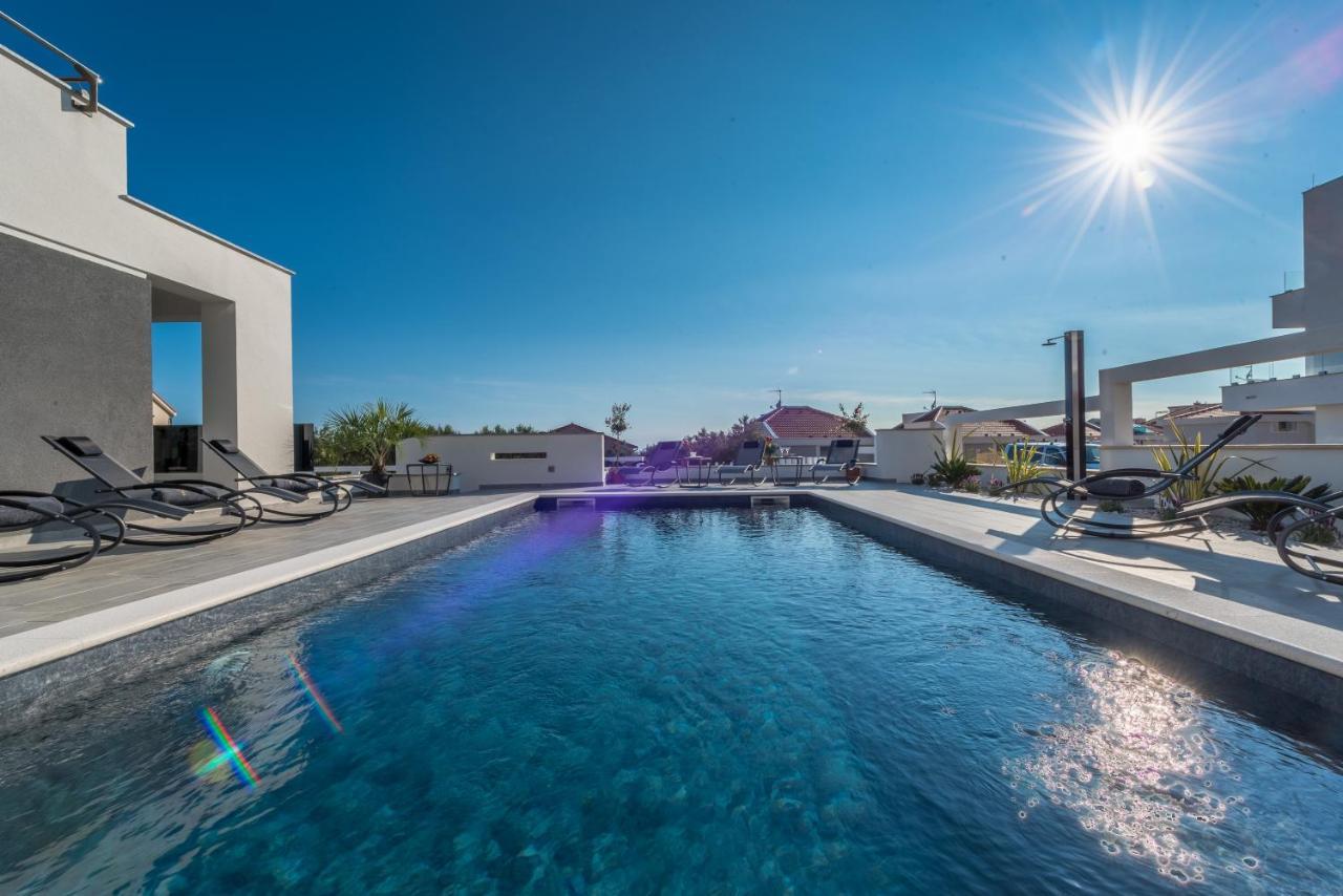 Villa Magnifica Apartments With Pool Novalja Extérieur photo