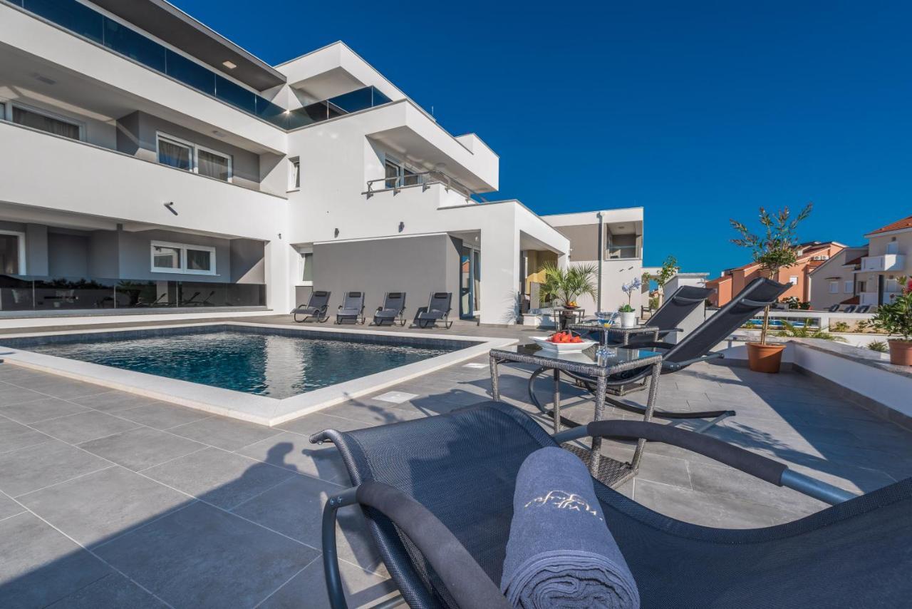 Villa Magnifica Apartments With Pool Novalja Extérieur photo