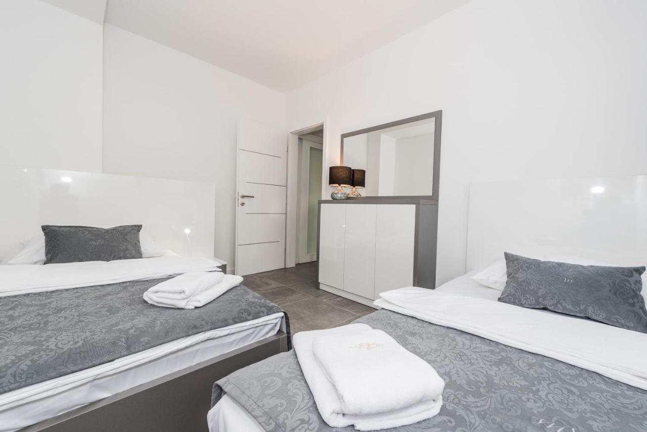 Villa Magnifica Apartments With Pool Novalja Extérieur photo