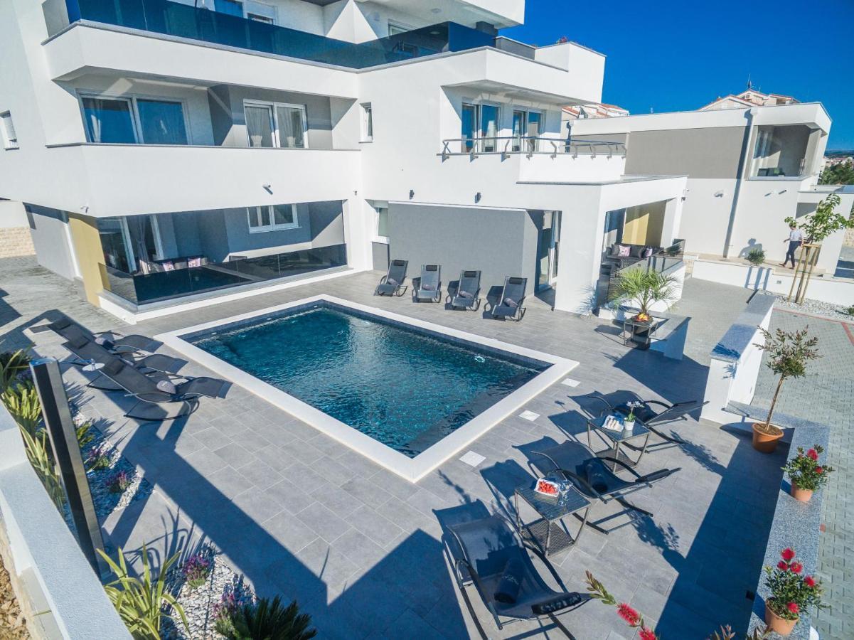 Villa Magnifica Apartments With Pool Novalja Extérieur photo