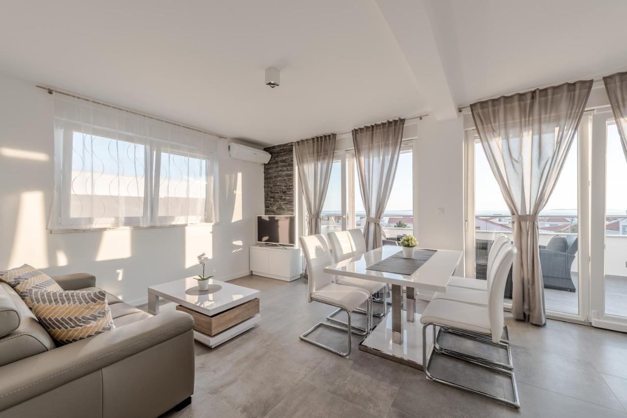 Villa Magnifica Apartments With Pool Novalja Extérieur photo