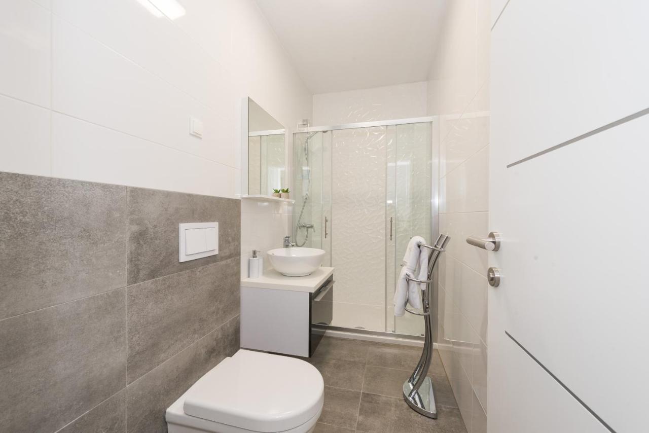Villa Magnifica Apartments With Pool Novalja Extérieur photo