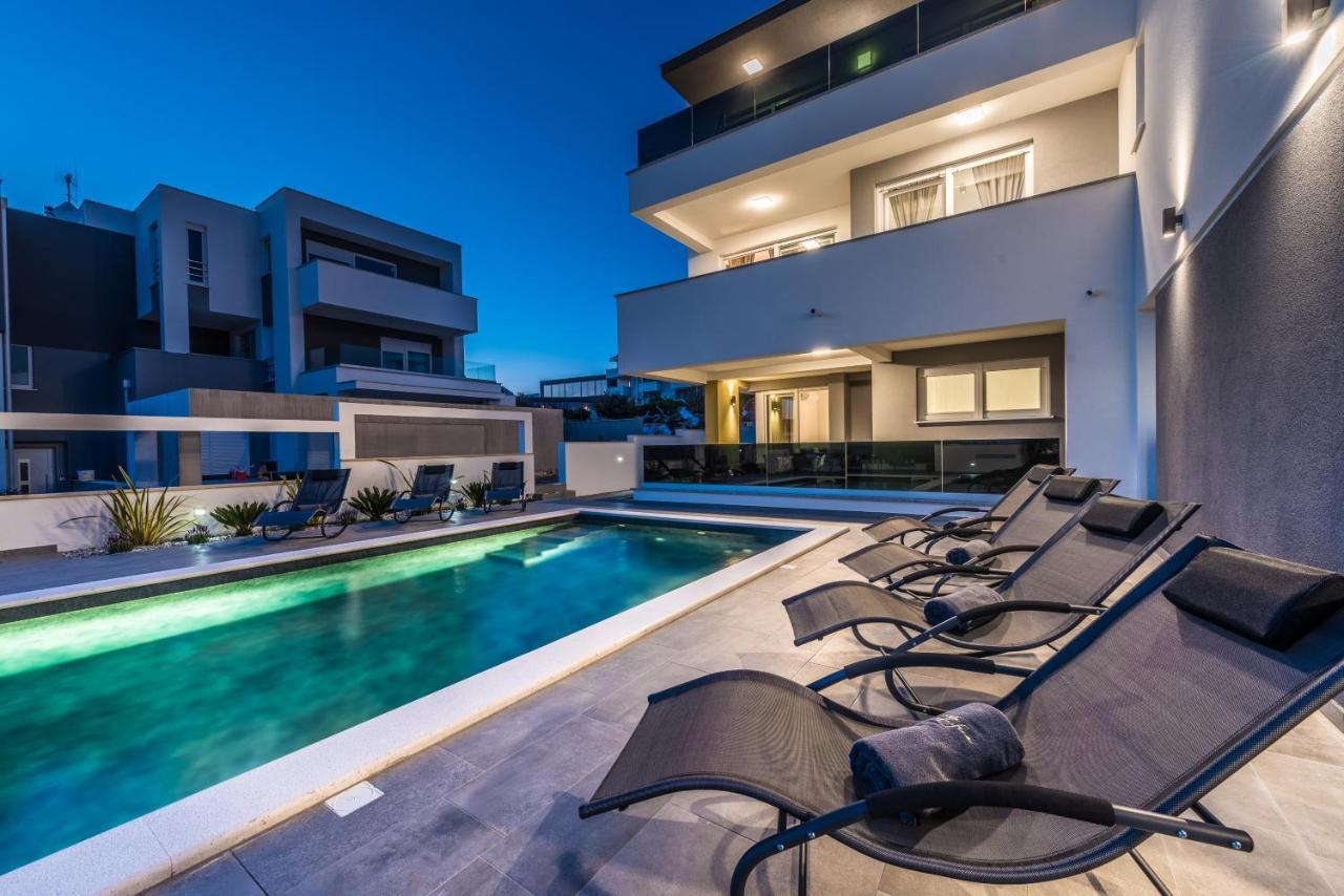 Villa Magnifica Apartments With Pool Novalja Extérieur photo