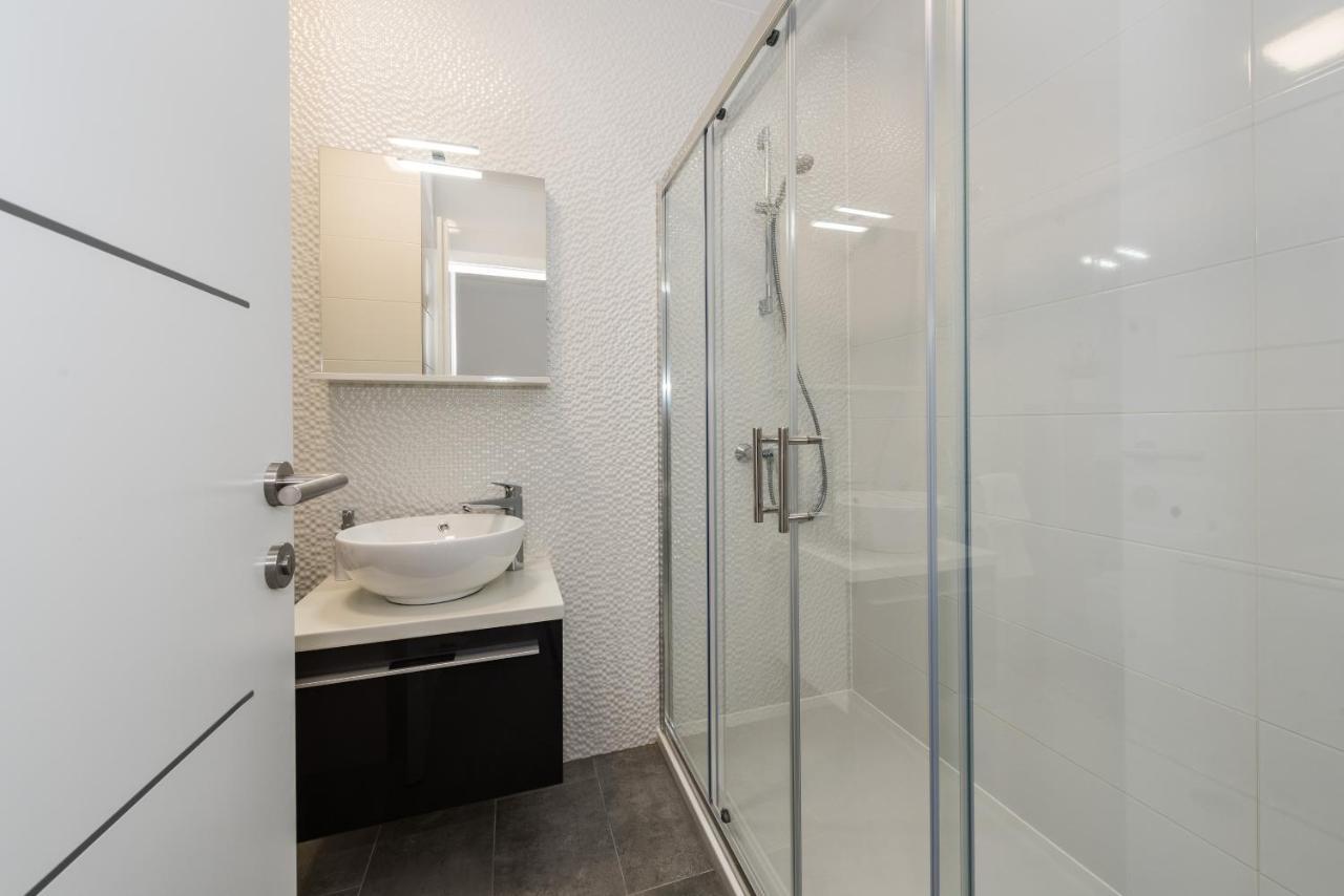 Villa Magnifica Apartments With Pool Novalja Extérieur photo