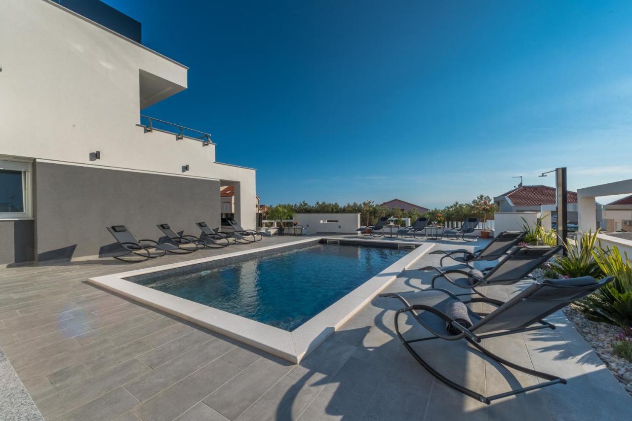Villa Magnifica Apartments With Pool Novalja Extérieur photo